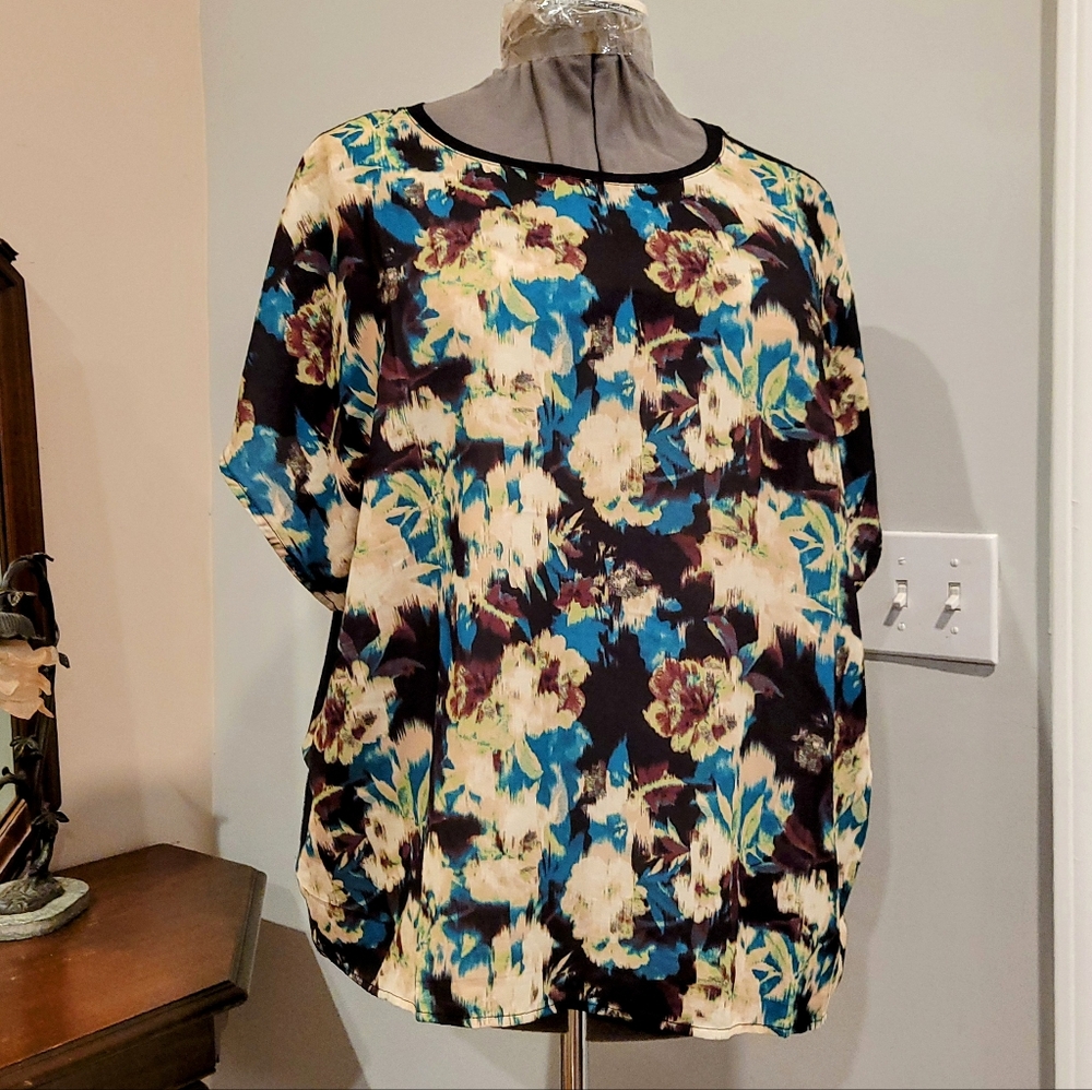 NWT 2X Rafaella Floral Blouse - Picture 7 of 8
